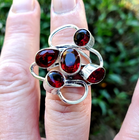 New Twisted Garnet 925 Silver Ring. - Picture 16 of 16